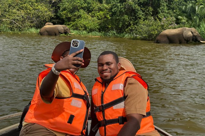 Big Five safaris and boat trips in Akagera National Park Rwanda