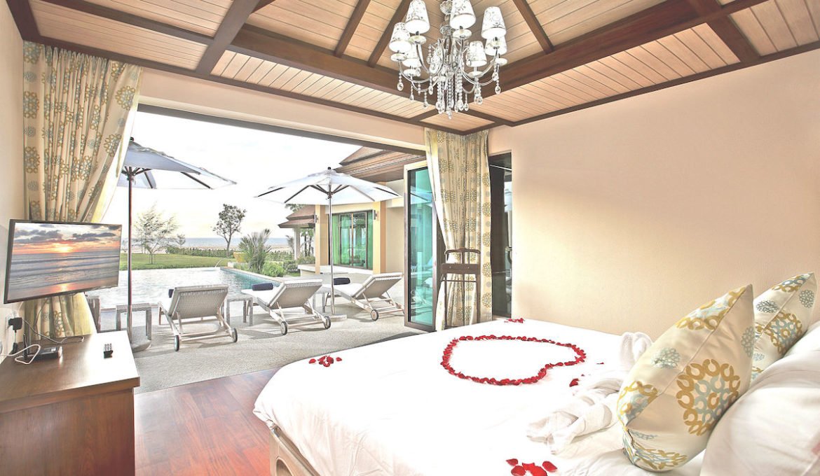 Luxury Honeymoon Villa Master Bedroom