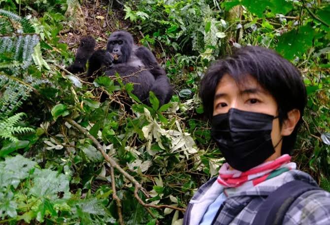 Can children under 15 go gorilla trekking in Rwanda