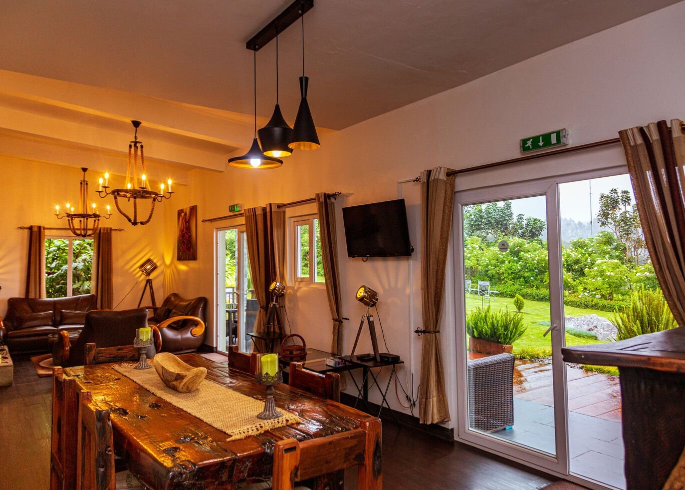 Dining During an Amakoro Songa Lodge Gorilla Safari