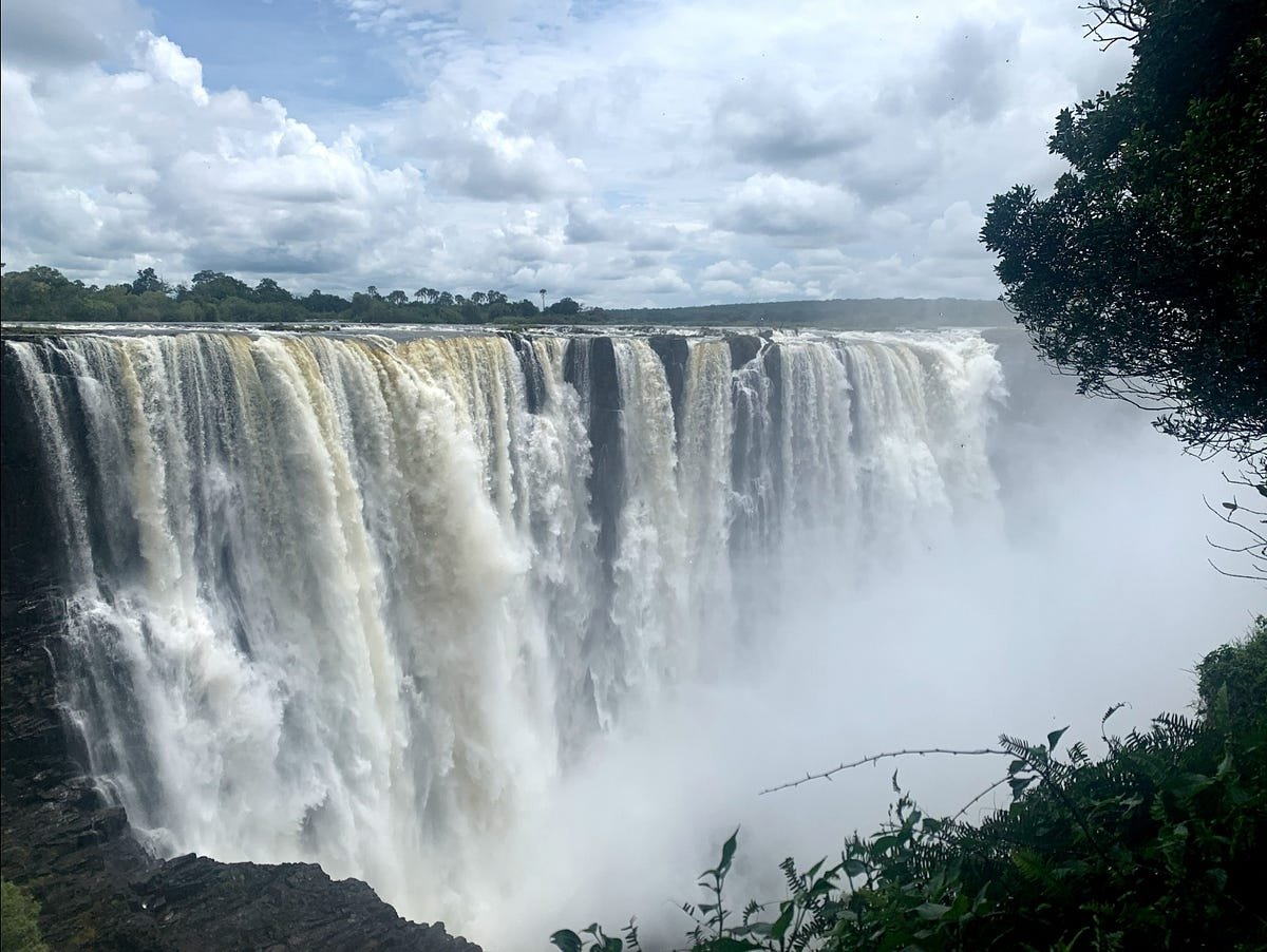 Discover Victoria Falls The Smoke That Thunders