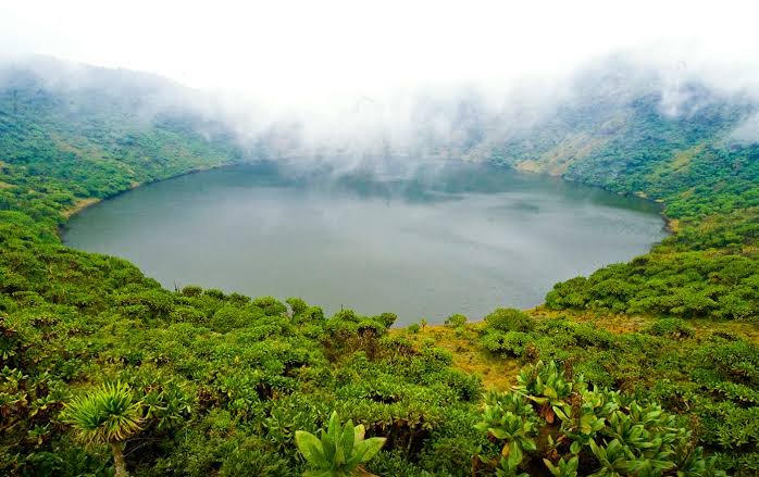 Scenic road journey from Kigali to Musanze and Volcanoes National Park