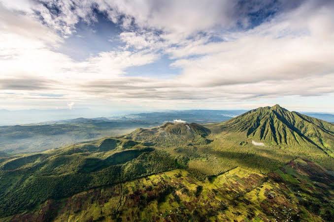 Beautiful Rwanda landscapes during a luxury safari