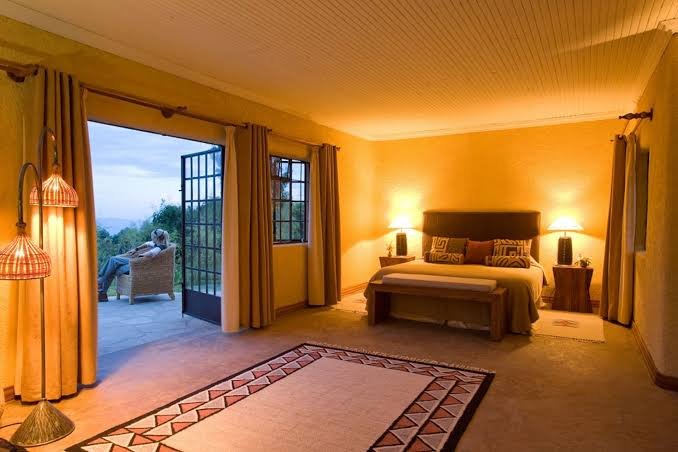 Sabyinyo Silverback Lodge Rwanda luxury gorilla lodge