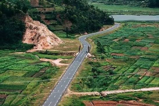 The Kivu Belt scenic route in western Rwanda