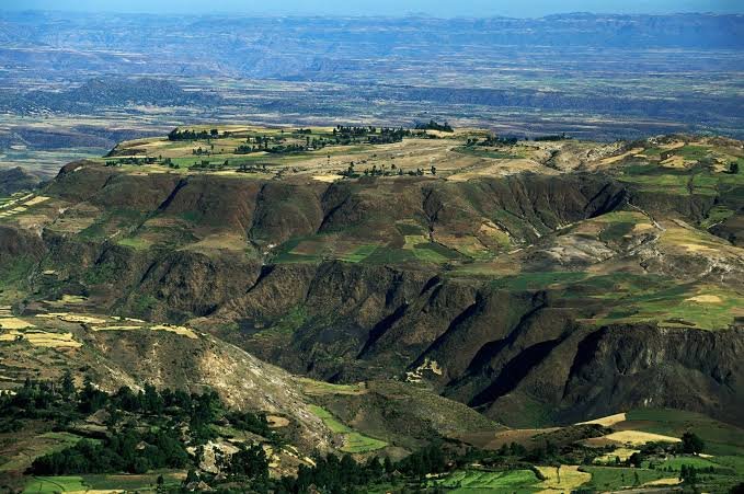 Best scenic road trips and driving routes in Rwanda